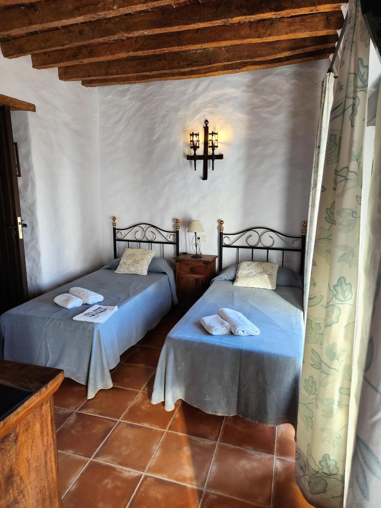 Posada La Plaza Canillas de Albaida Zewnętrze zdjęcie